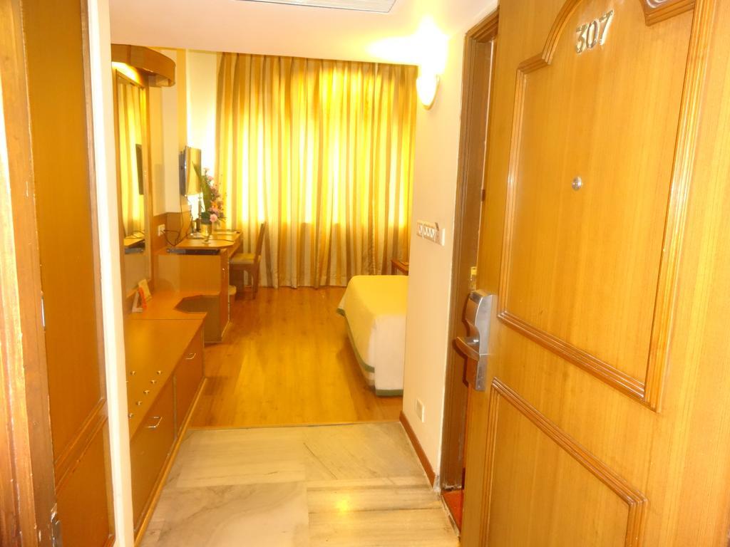 Ohris Baseraa Hyderabad Rom bilde
